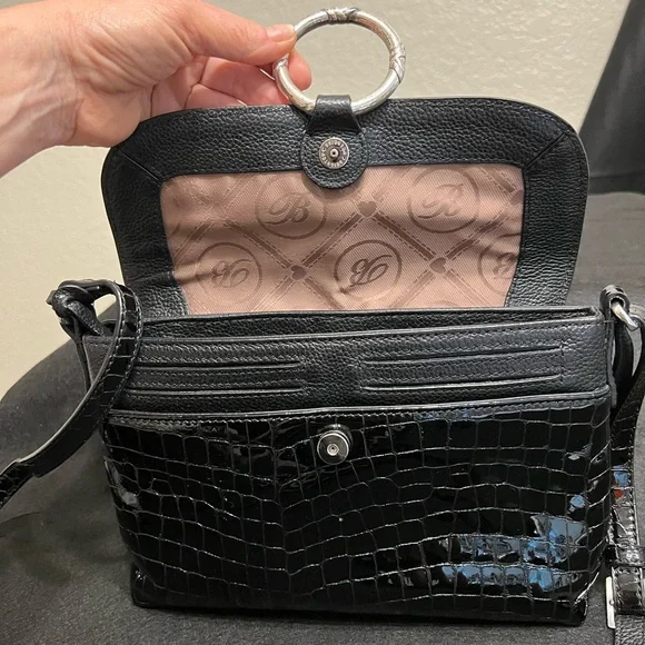 ⭐️SOLD⭐️ Black 🖤 Brighton Leather & Croc 🐊 print shoulder bag 💖 - Picture 6 of 14